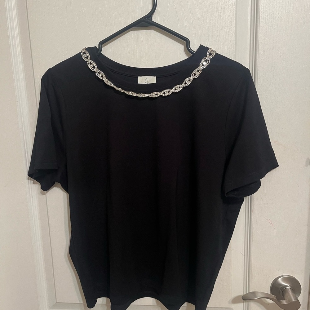 Black Short Sleeve Top